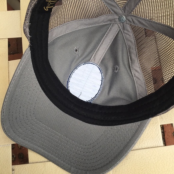 Guy Harvey saltwater Fishing Hat 6 panel mesh back adjustable back strap cap - Picture 7 of 15